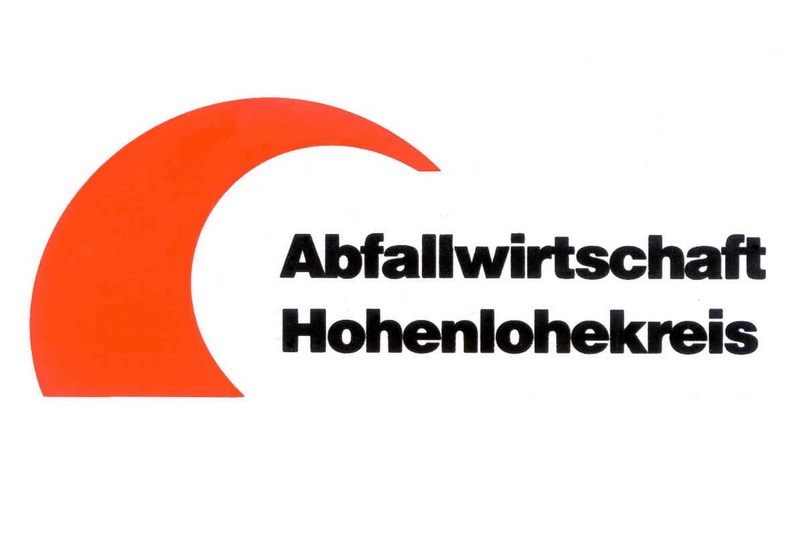 Logo der Abfallwirtschaft des Hohenlohekreises in schwarzer Schrift 