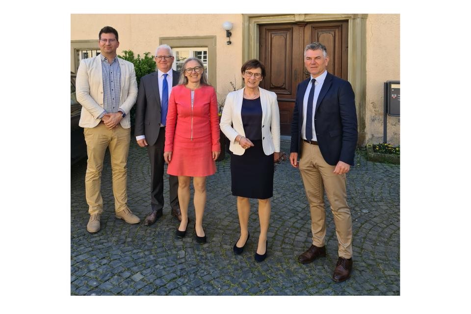 001_Arbeitstreffen mit Staatsministerin Sabine Kurtz in der Akademie für Landbau und Hauswirtschaft